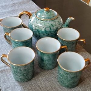 Hues 'n Brews tea set for 6